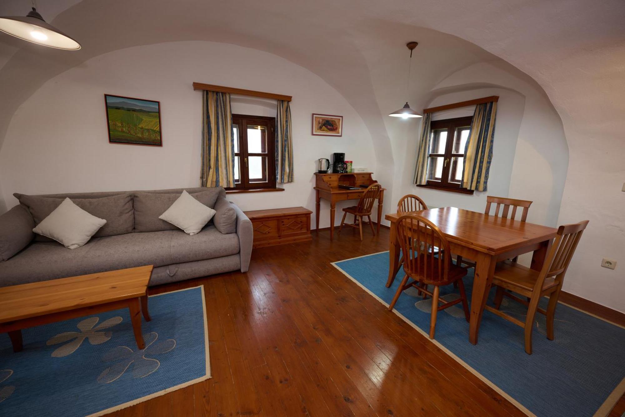 Wine Grower'S Mansion Zlati Gric Apartment Slovenske Konjice Екстериор снимка